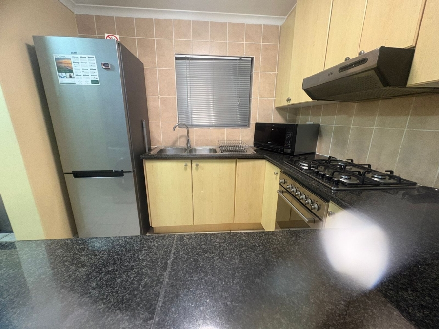 To Let 2 Bedroom Property for Rent in Big Bay Western Cape